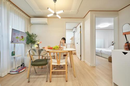 Gueui-dong Apartment | 구의역l성수10분l롯데타워뷰l건대l잠실l코엑스l신규오픈 Stay TanTan