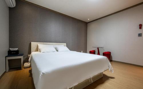 Seosan Hotel | 궁무인텔