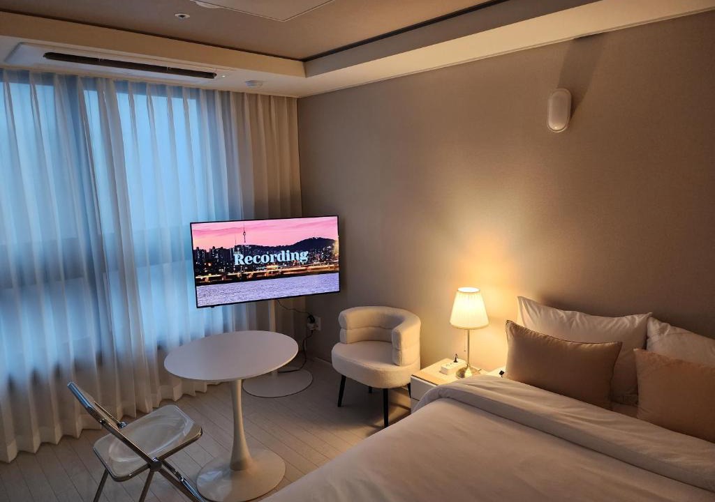 Seongnae-dong Apartment | 다온# 동성로 스타비앤비 레지던스