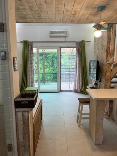 Dunnae Apartment | 복층 스파 개별 테라스 애견 운동장 포마이코티지 3 숲속 집 cottage
