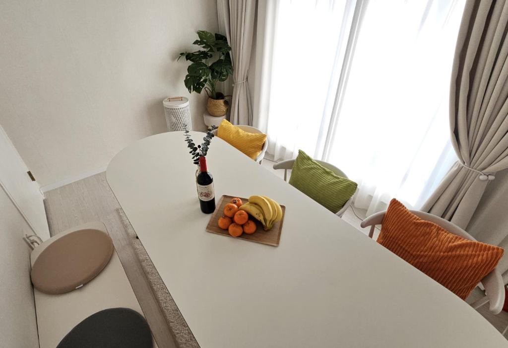 Cheongpa-dong Bed & Breakfast | 서울역 도보 3분 최대6인 공항철도 ktx 2베드룸 하우스
