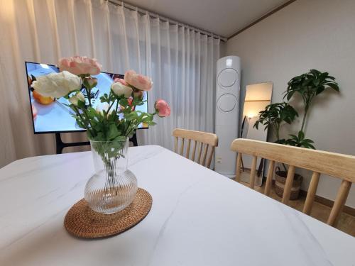 Sincheondong Villa | 아리스테이