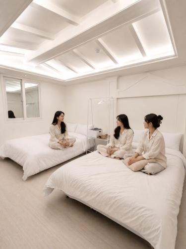Dunchon-dong Hotel | 올리하우스
