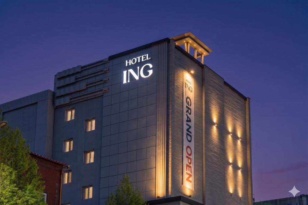 Jecheon Hotel | 제천 아이엔지호텔