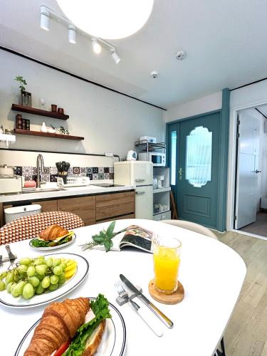 Millak-tong Apartment | 지라운지 부산 광안리