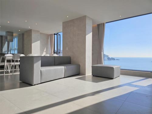 Haeundae House | 펜톤나인 해변열차 송정2호점