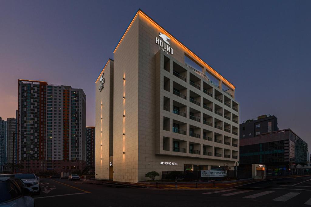 Gyeongsan Hotel | 하운드호텔하양 HOUNDHOTEL Hayang