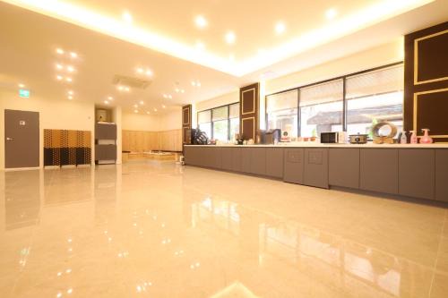 Sacheon Hotel | 호텔 꿀밤스테이