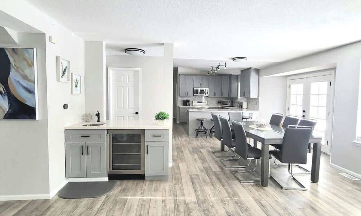 Northglenn House | $0 Fees-Modern Home; Easy to Downtown/Scenic Trail
