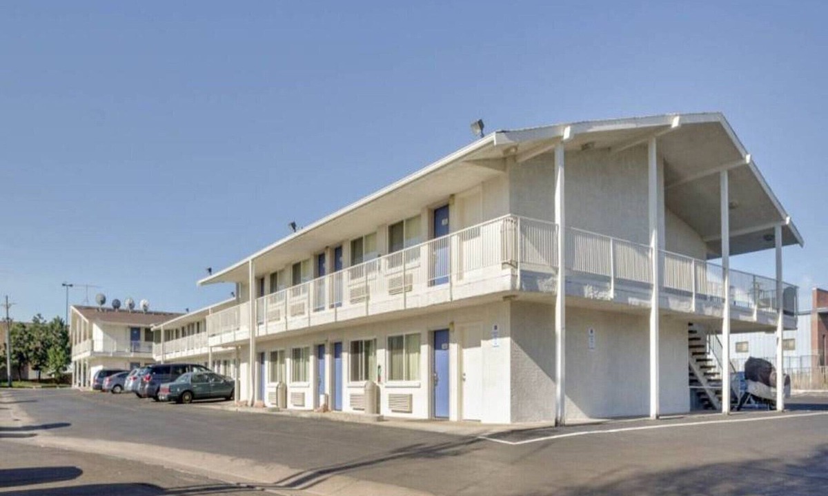 North Alameda Apartment | 1 Full Bed|Mobility Access Tub| NS