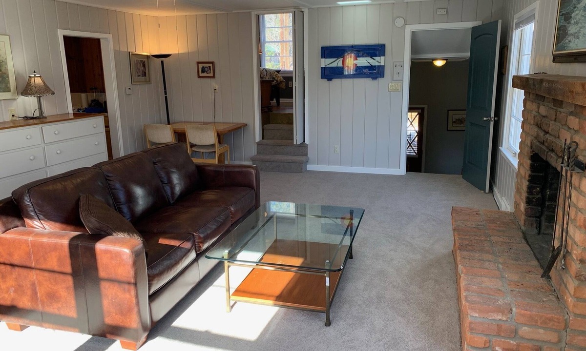 Skyway House | 1200sqft, 1Bd,1Ba,1Car garage in Cheyenne Canyon