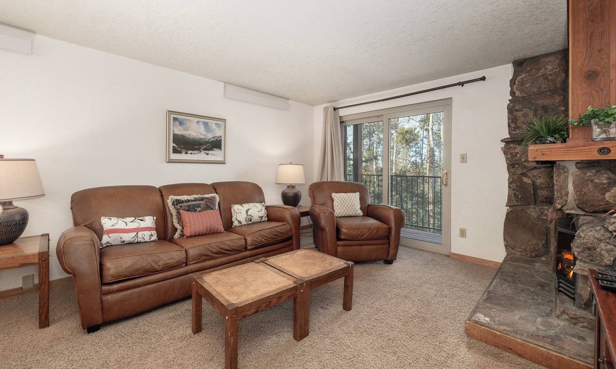 Winter Park Condo | 2 bedroom with extra bedding for Families and clubhouse amenities
