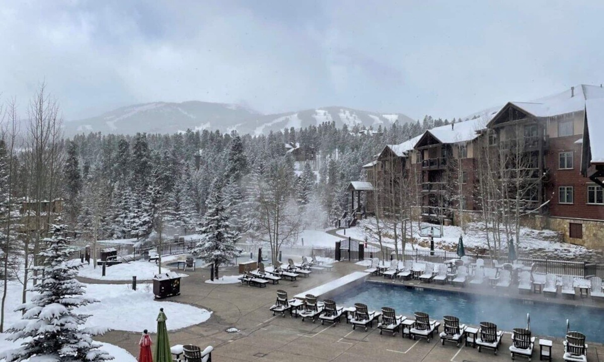 Four O'Clock Resort | 2-BR in Breckenridge, Ski in/ski out, hot tub, w/balcony & kitchen, free parking