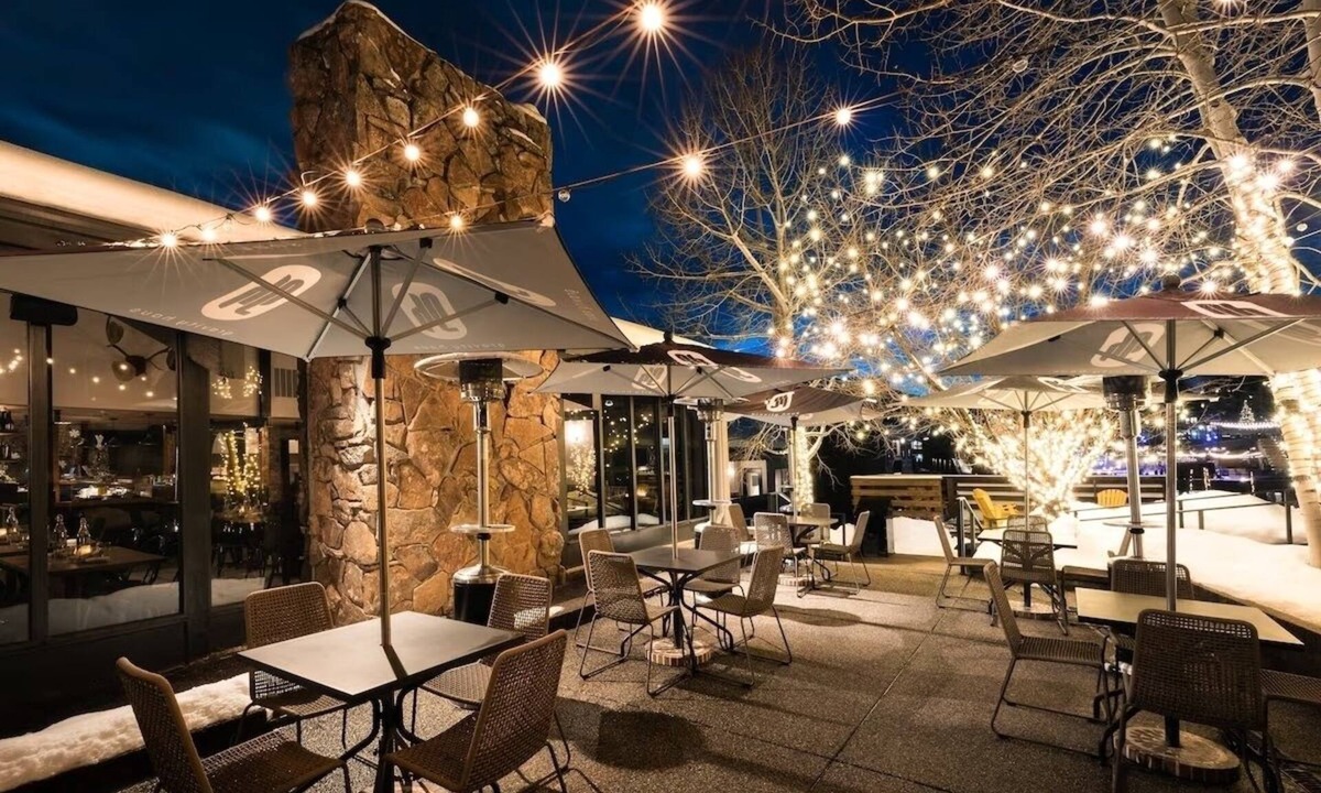 Steamboat Springs Hotel | 2 Scenic Mountain View Rooms for Families, Couples!