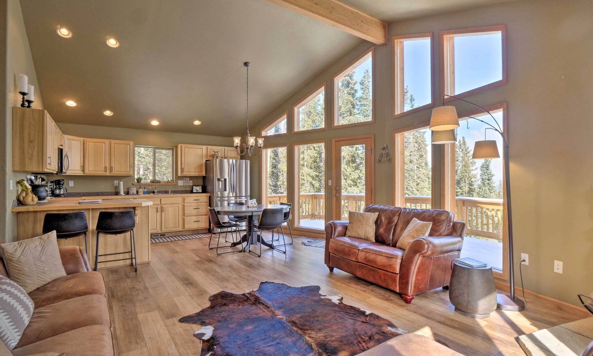 Valley of the Sun House | 26-0086 Fairplay Cabin w/Hot Tub!