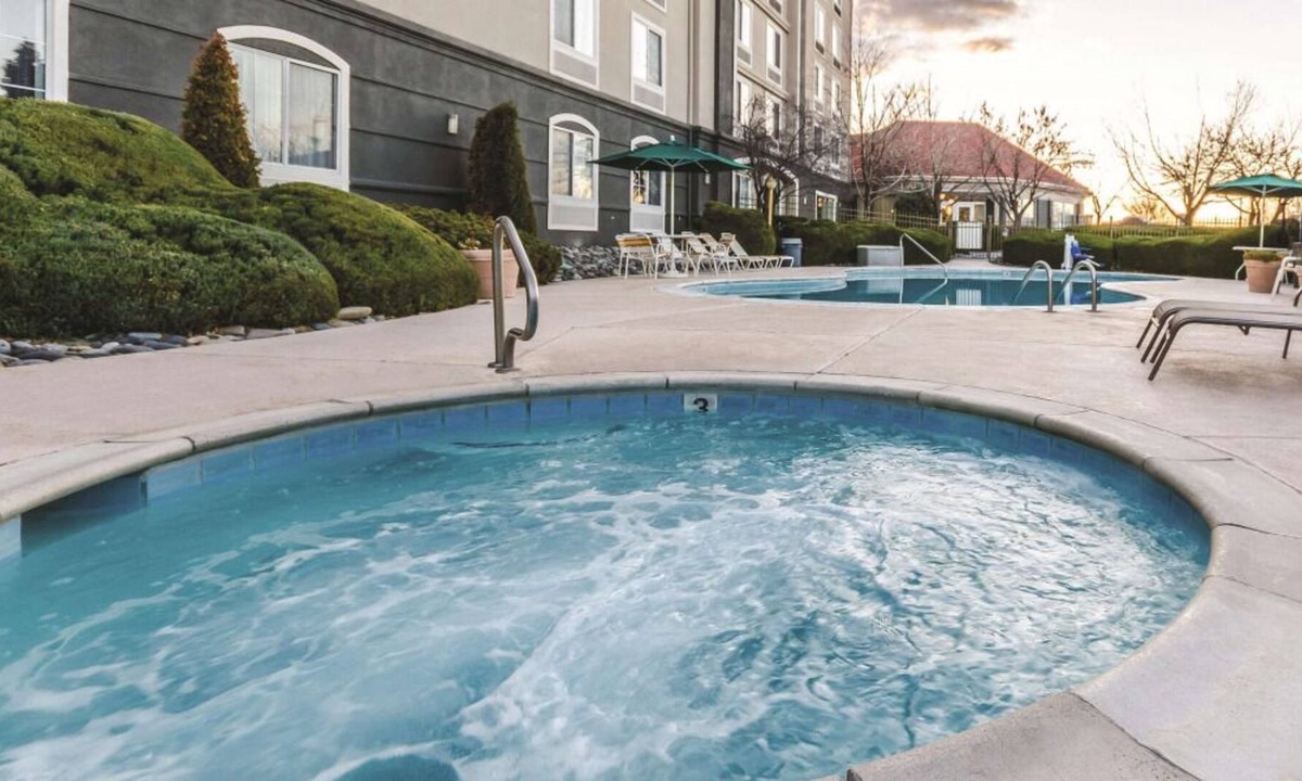 Grand Junction Hotel | 3 Non-smoking Rooms w/ 2 Double Beds at La Quinta Inn by Wyndham Grand Junction