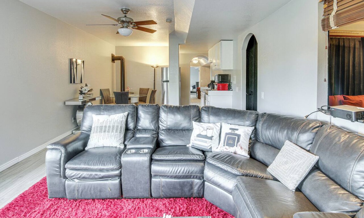 Southwest Colorado Springs Apartment | 4 Mi to Broadmoor! Apt w/Movie Theater & Mtn View
