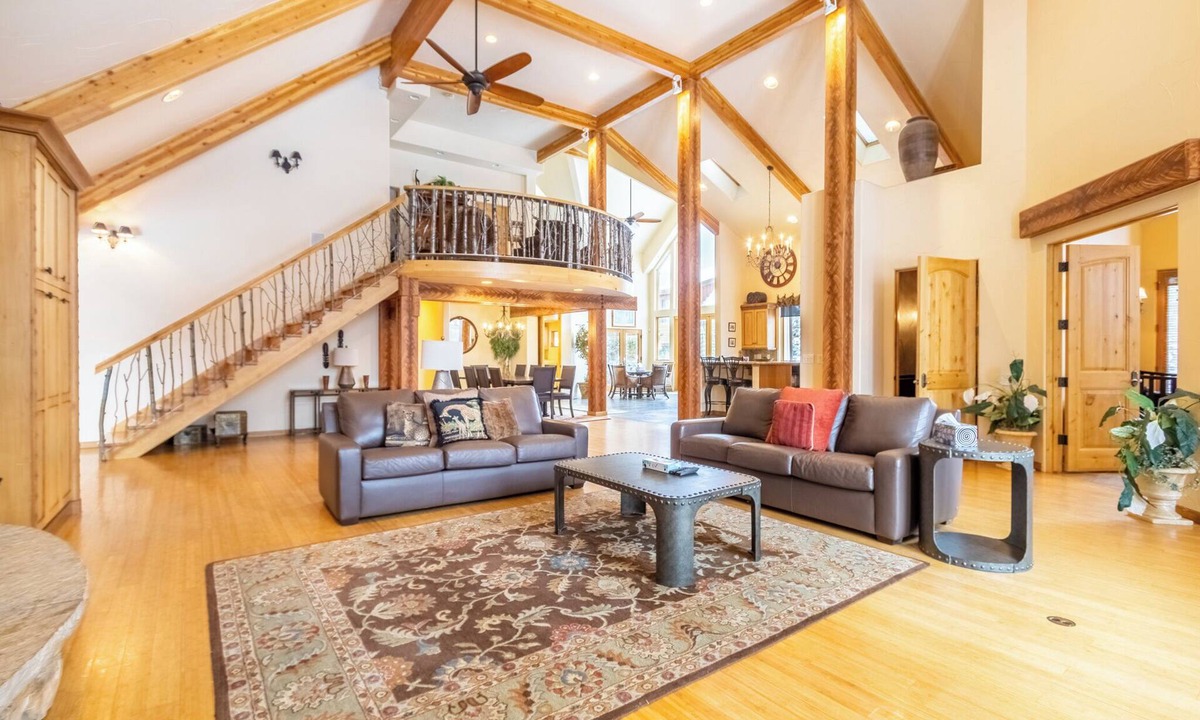 Frisco House | 4 Min Drive to Main Street, Private Deck with Hot Tub and Mountain Views!
