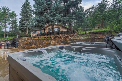 Cascade House | 4925 Pike Unit2