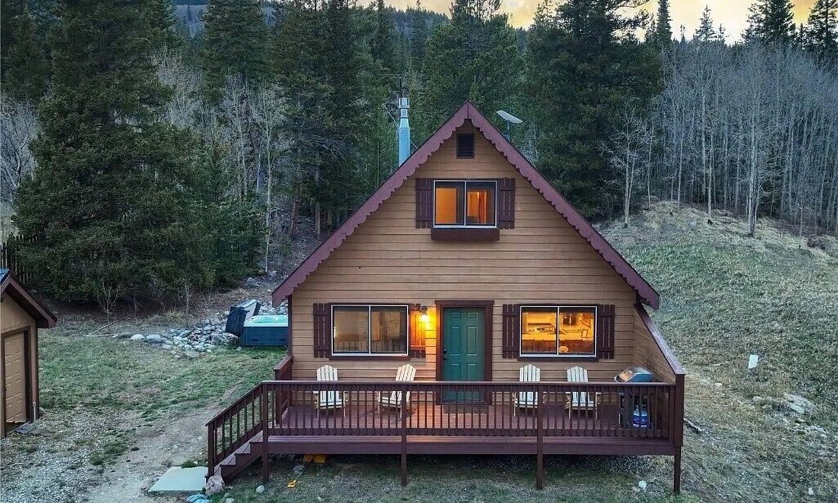 Alma Cabin | 4br Cabin w/Hot Tub & Grill 20 mi to Breckenridge