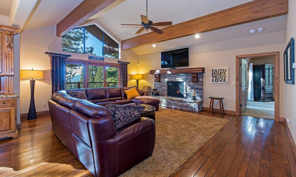 Incline Village House | 4BR Incline Village Lake View, Hot Tub & Pool Table