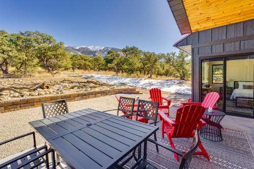 Zapata House | 5 Mi to Great Sand Dunes NP: Mountain Retreat!