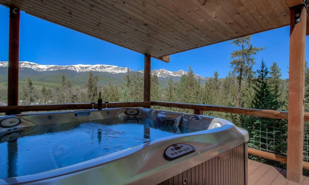 Breckenridge House | 5 miles to Breckenridge Ski Resort, jaw dropping v