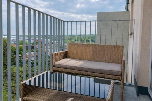 Simmering Apartment | 55 m2 Stylish Apartment with Balcony & Free Parking