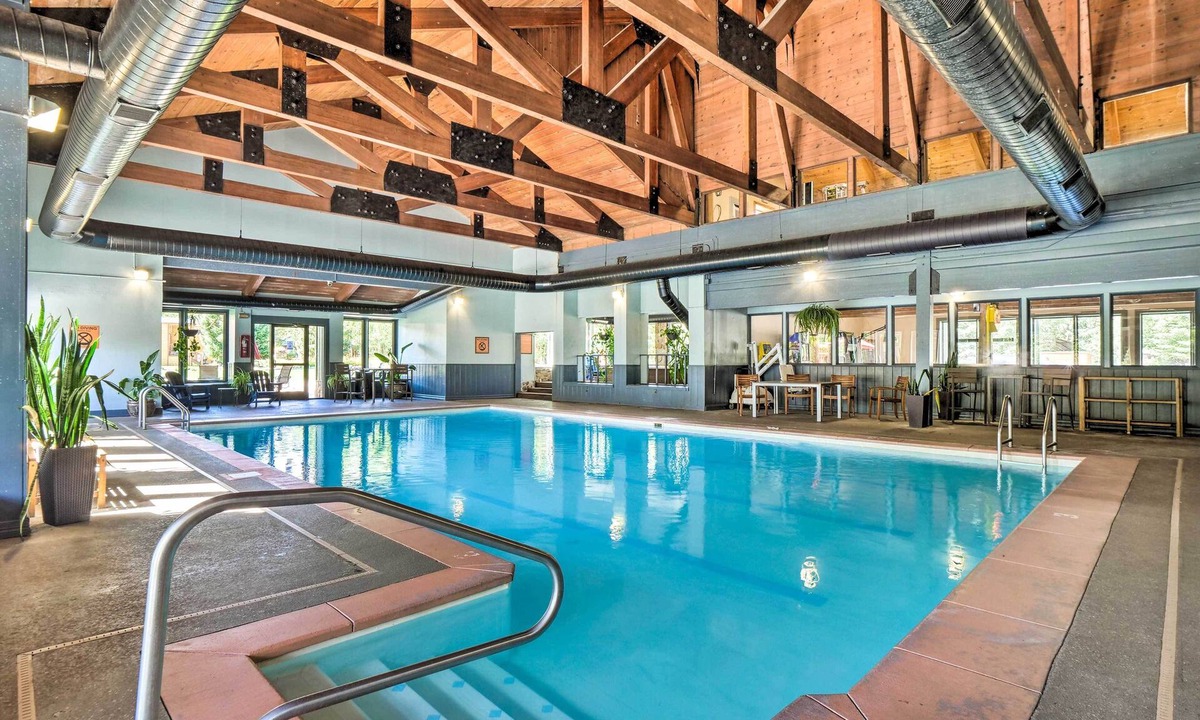 Breckenridge Cabin | 6 Mi to Ski Resort! Lakefront Breckenridge Cabin