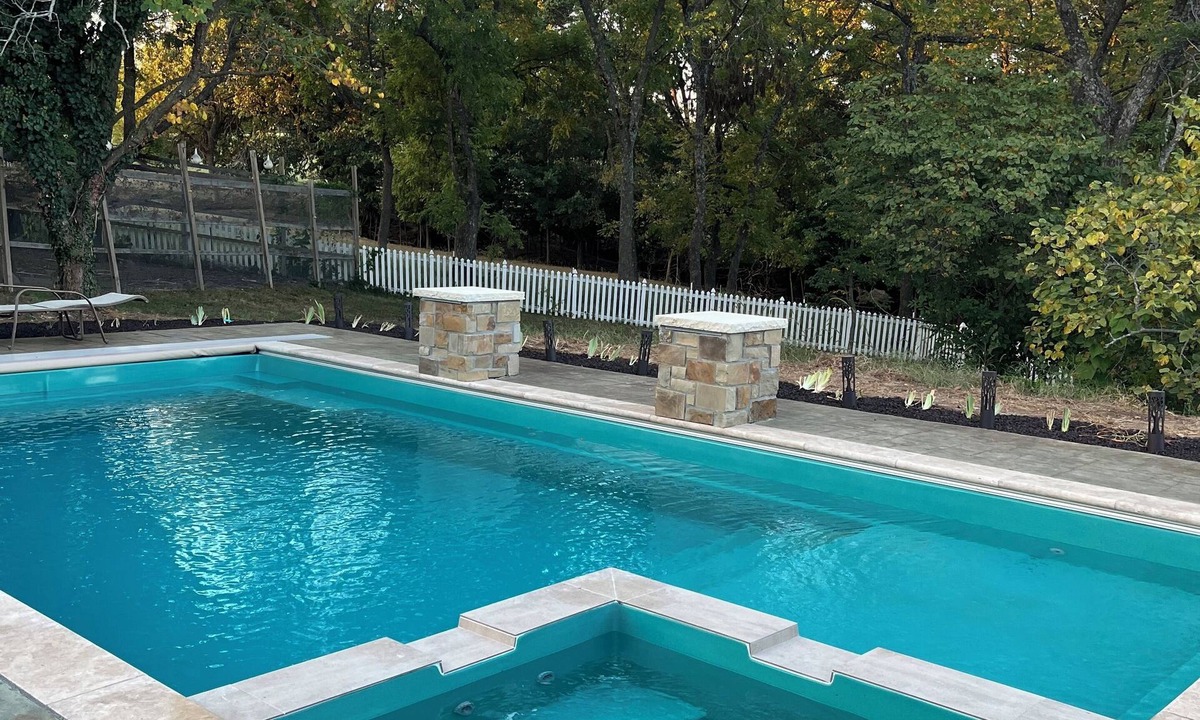Edwardsville House | 6-Star Country Living: Legends, Speedway, American Royal, Cabelas, 15 Dwntwn KC