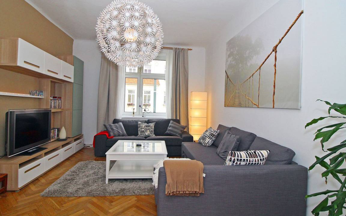 Favoriten Apartment | 78 m² Apartment ∙ 1 bedroom ∙ 6 guests