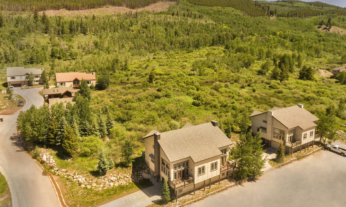 Keystone House | 8BR/6 Bath home in Keystone Ski Area-sleeps 20; park 8 cars; 2 private hot tubs