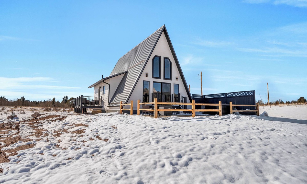 Cripple Creek Cabin | A-Frame, Pikes Peak View, Hot-tub, No Cleaning Fee