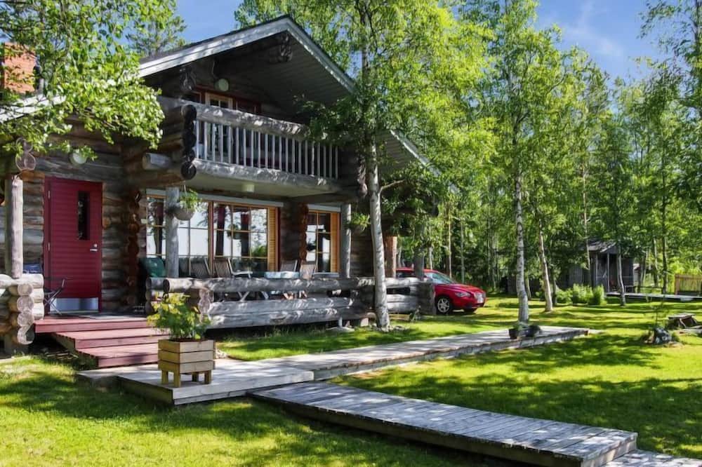 Kuusamo House | Alakitkajärvi, takkusalmi by Interhome