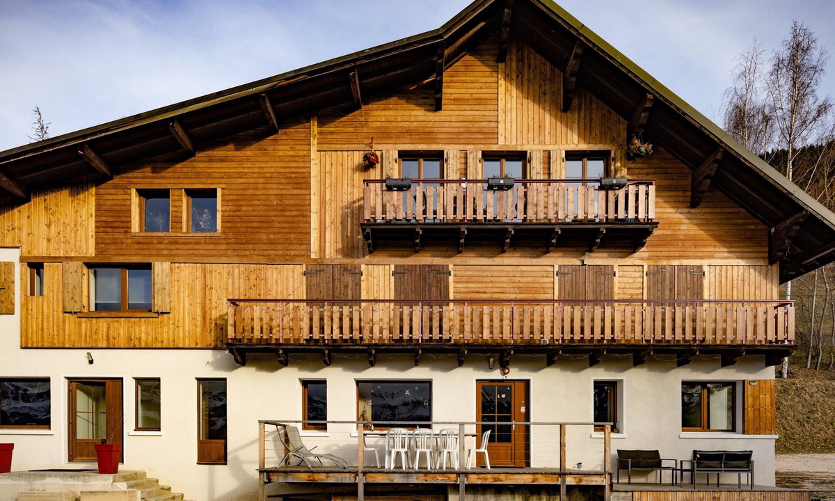 Saint-Gervais-les-Bains Apartment | Apartment "Le Pacardou" with Mountain View, Private Terrace and Wi-Fi