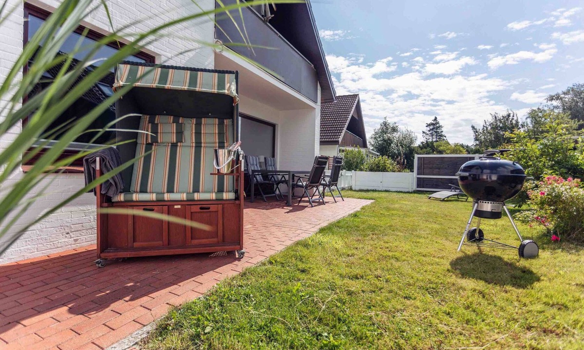 Busumer Deichhausen Apartment | Apartment 'Büsumer Butze' with Private Garden and Wi-Fi