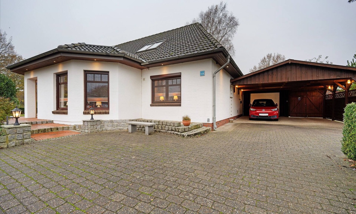 Offenbuttel Apartment | Apartment 'Offenbüttel' with Private Terrace, Shared Garden and Wi-Fi