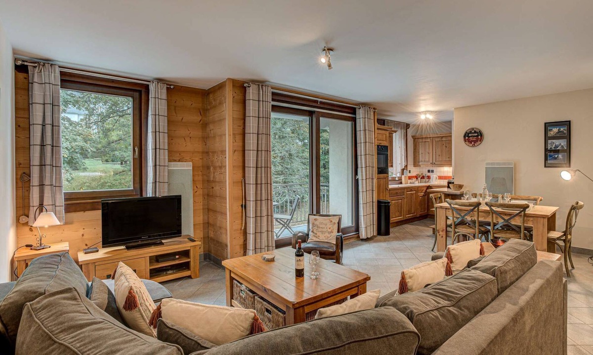 Chamonix City Centre Apartment | Apartment Staddon - Alpes Agency - Central Chamonix - Sleeps 6