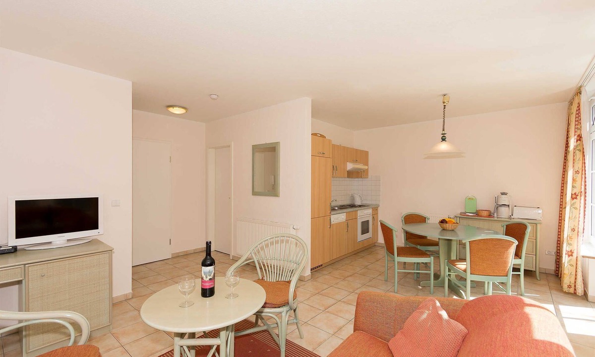 Binz Apartment | App. 1 (ground floor) - House Elise