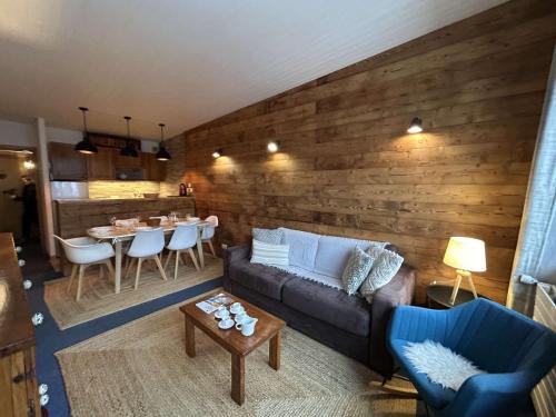 Meribel Apartment | Appartement 2 Pièces, Cabine, Balcon, Près des Pistes, 6 Pers - FR-1-180-95