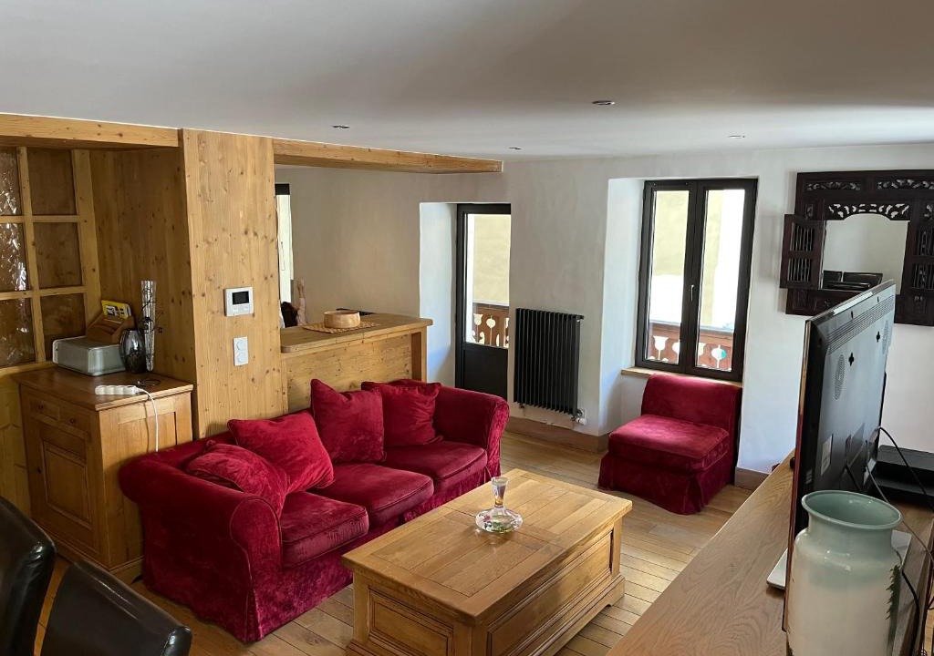 Brides-les-Bains Apartment | Appartement centre du village brides les bains