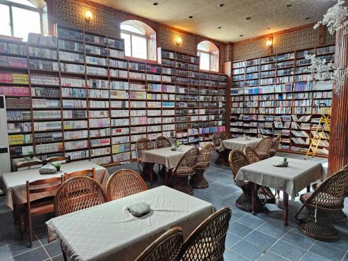 Sokcho Hotel | Bandal Book & Stay