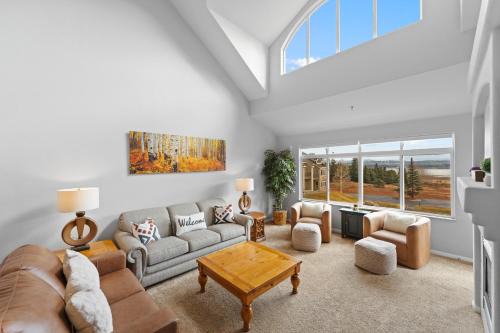Frisco Apartment | Bay Club #209 : 2150