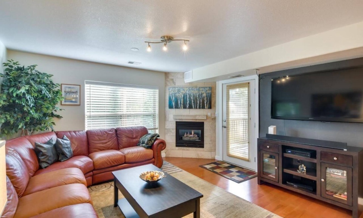 Edwards Condo | Beautiful Mountain Condo 10 Minutes from Beaver Creek, BBQ