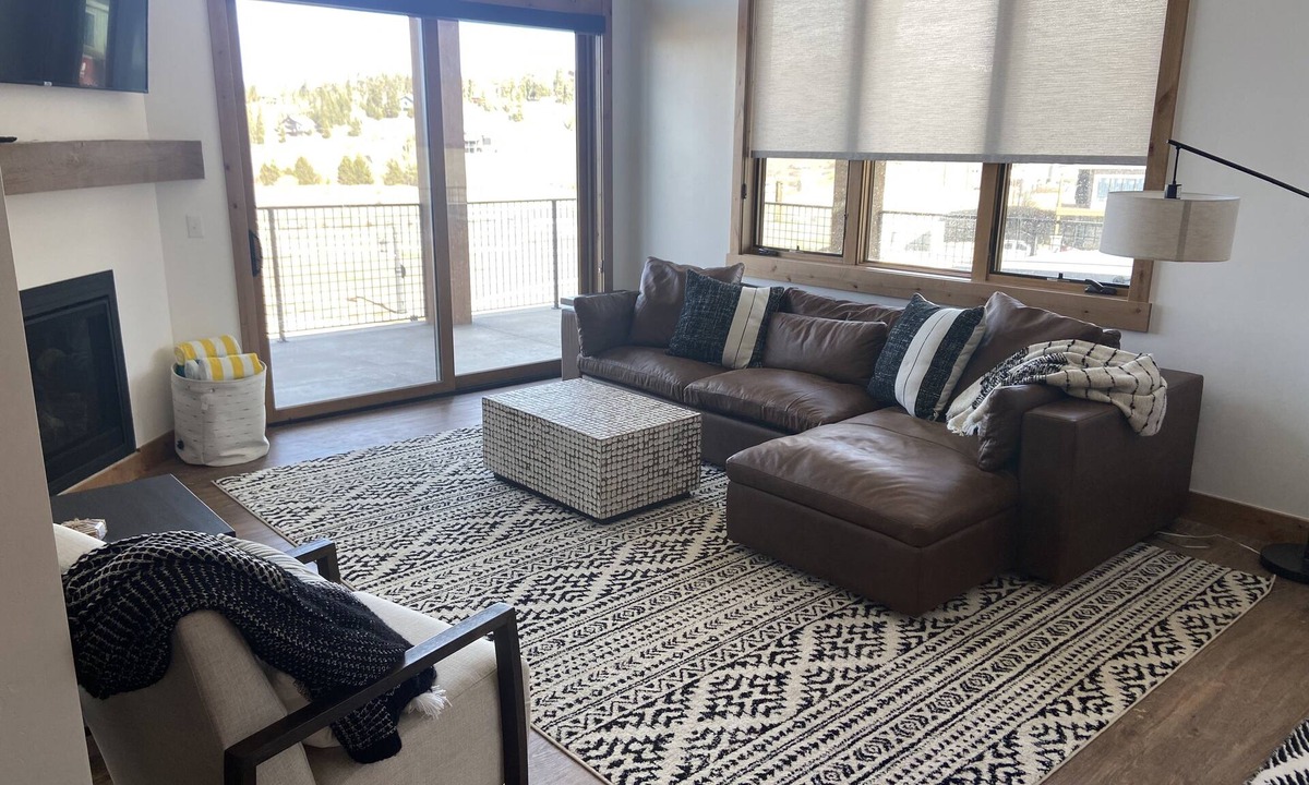 Fraser Condo | Beautiful spacious New-Build near Winter Park Resort. Top floor/Hot Tub