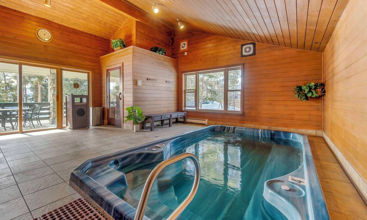 Dillon Hotel | Best Western Ptarmigan Lodge