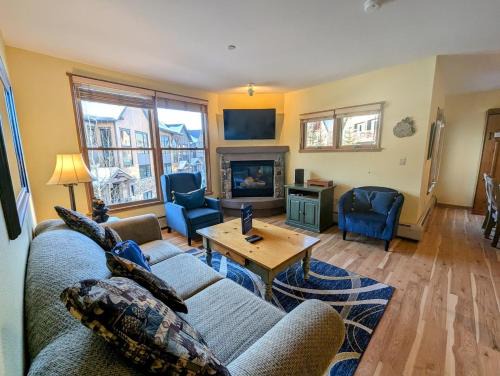 River Run House | Black Bear 8035 by SummitCove Lodging in Colorado