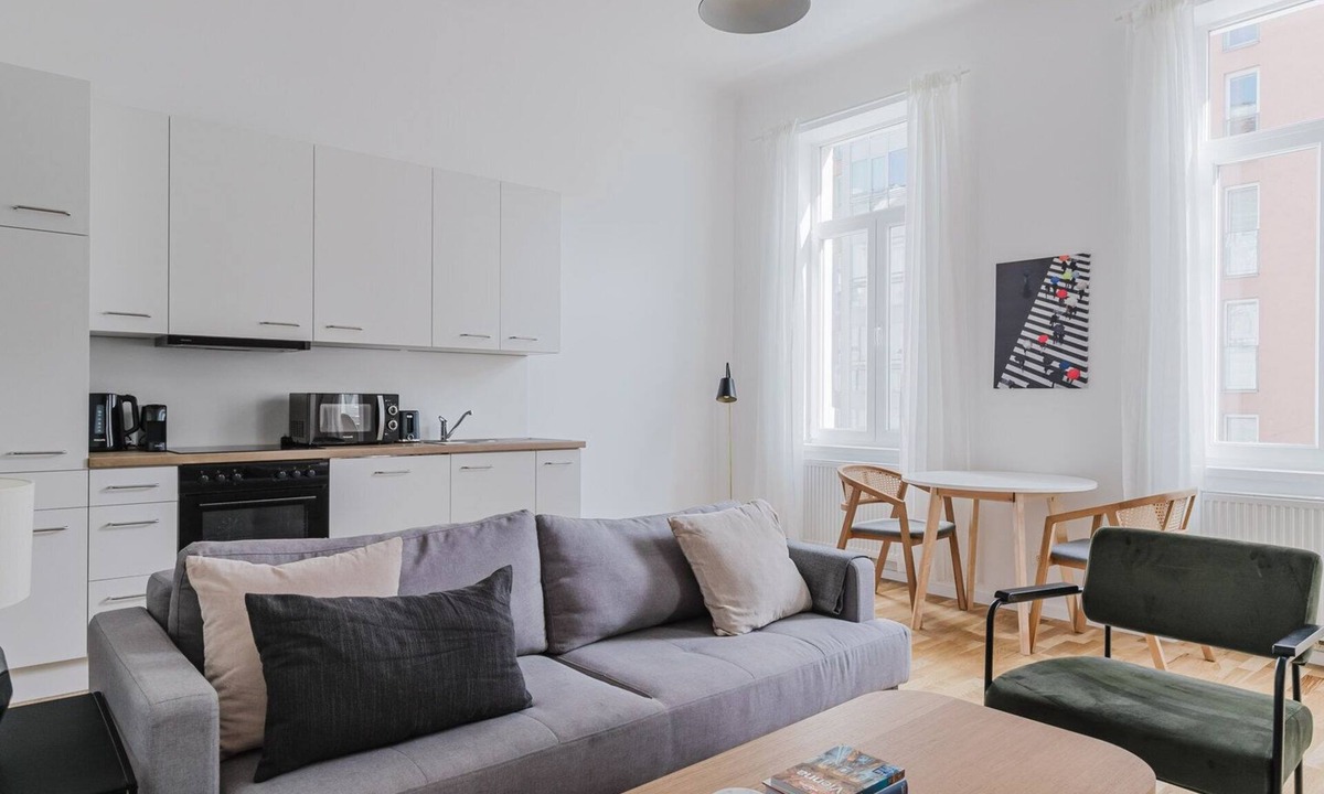 Erdberg Apartment | Blueground | Landstraße, w/d, fully furnished