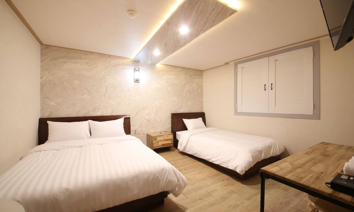 Downtown Hotel | BOBOS HOTEL