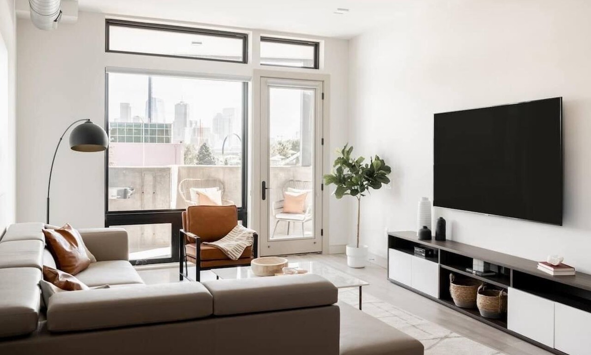 Jefferson Park Condo | Brand New Condo | Walk to Empower Stadium | Tesoro